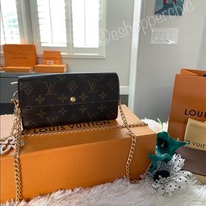 ❤️Cute Authentic LV Sarah Crossbody Bag Purse❤️